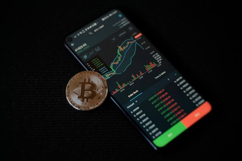 Monero vs Bitcoin Untraceable Payments: A Deep Dive into Privacy and Security in the Digital Economy